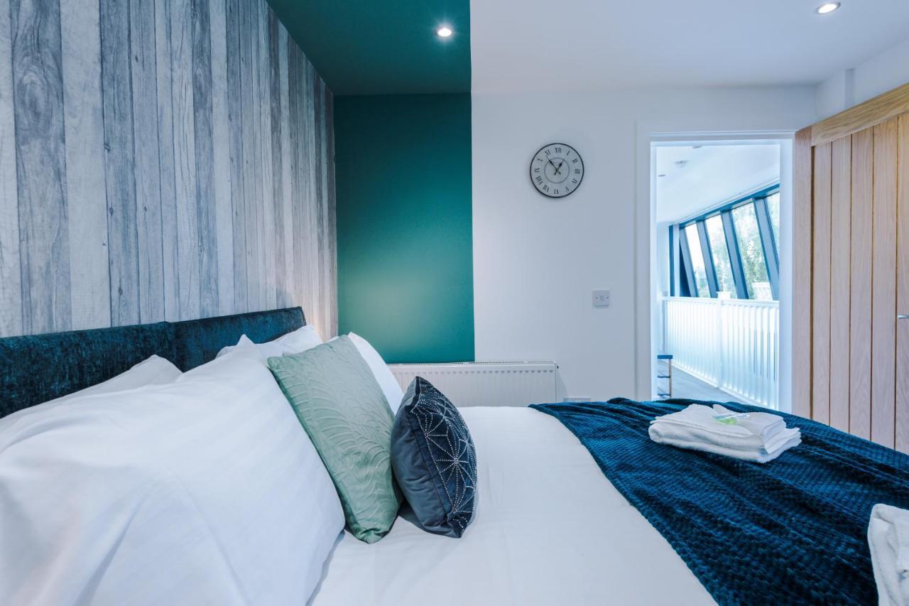 Rest & Recharge At The Station Apartments แมนเชสเตอร์ ภายนอก รูปภาพ