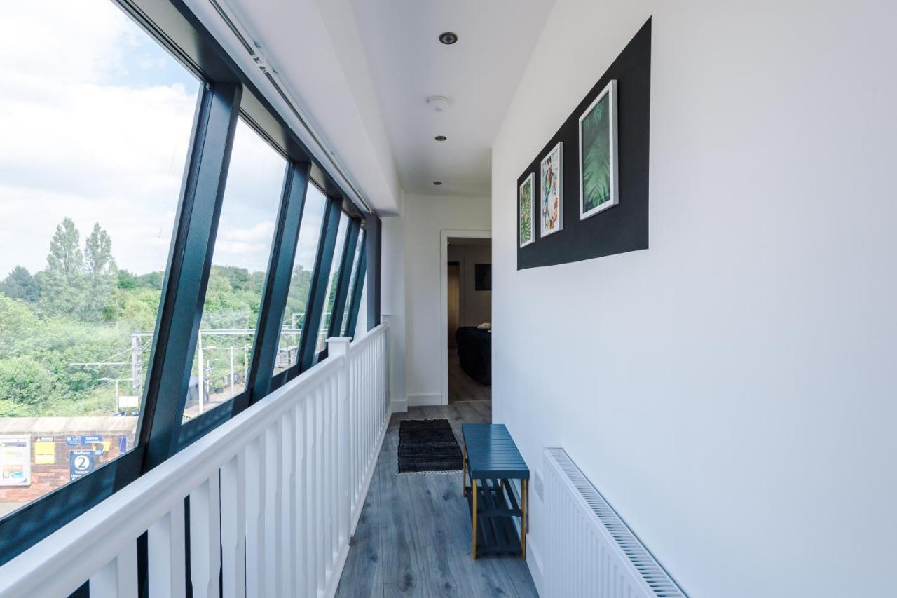 Rest & Recharge At The Station Apartments แมนเชสเตอร์ ภายนอก รูปภาพ