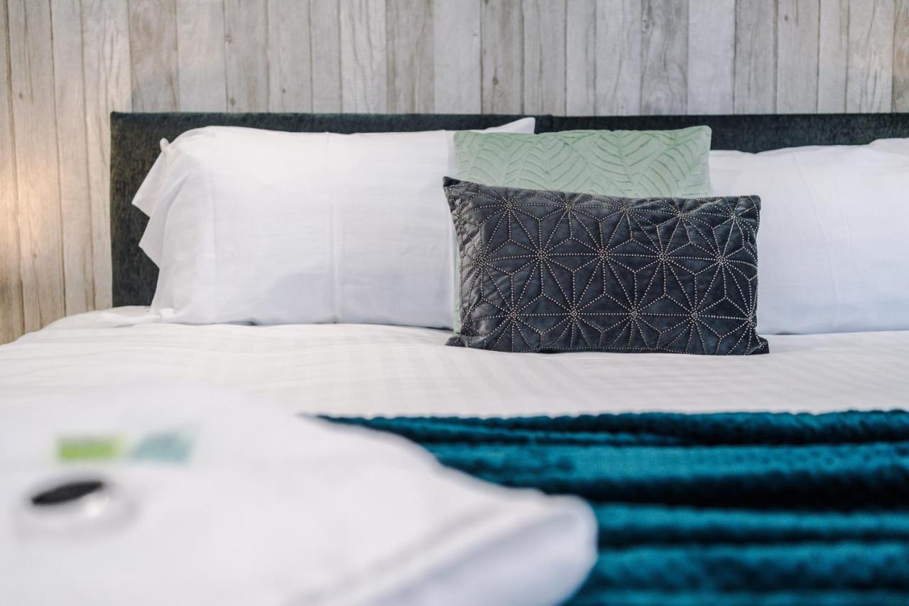 Rest & Recharge At The Station Apartments แมนเชสเตอร์ ภายนอก รูปภาพ