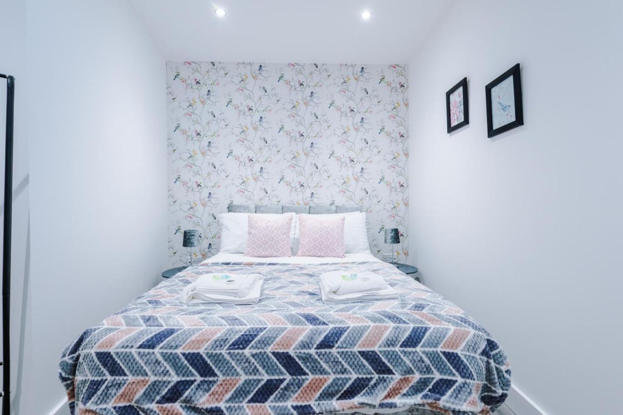 Rest & Recharge At The Station Apartments แมนเชสเตอร์ ภายนอก รูปภาพ