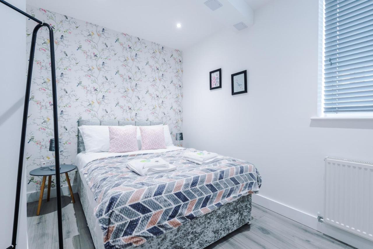 Rest & Recharge At The Station Apartments แมนเชสเตอร์ ภายนอก รูปภาพ