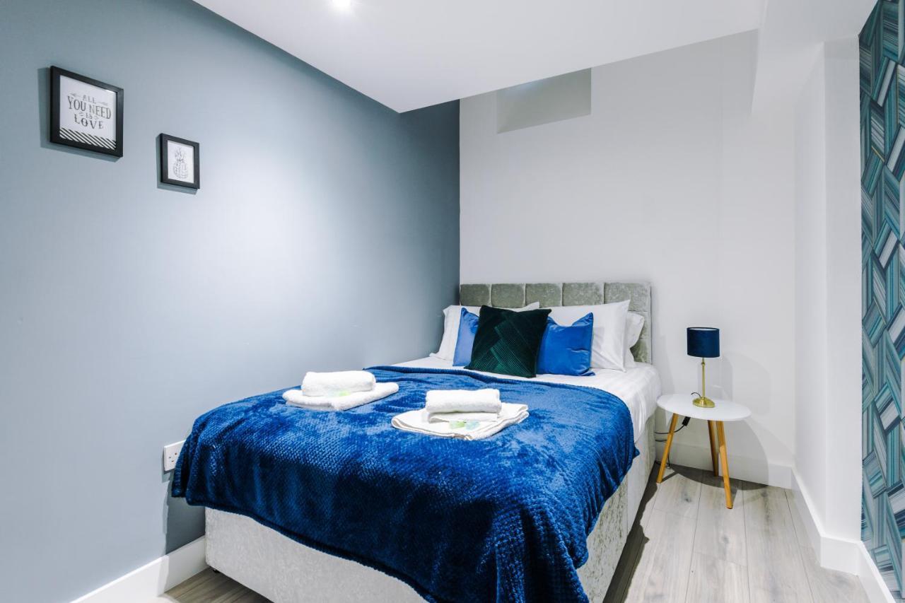 Rest & Recharge At The Station Apartments แมนเชสเตอร์ ภายนอก รูปภาพ